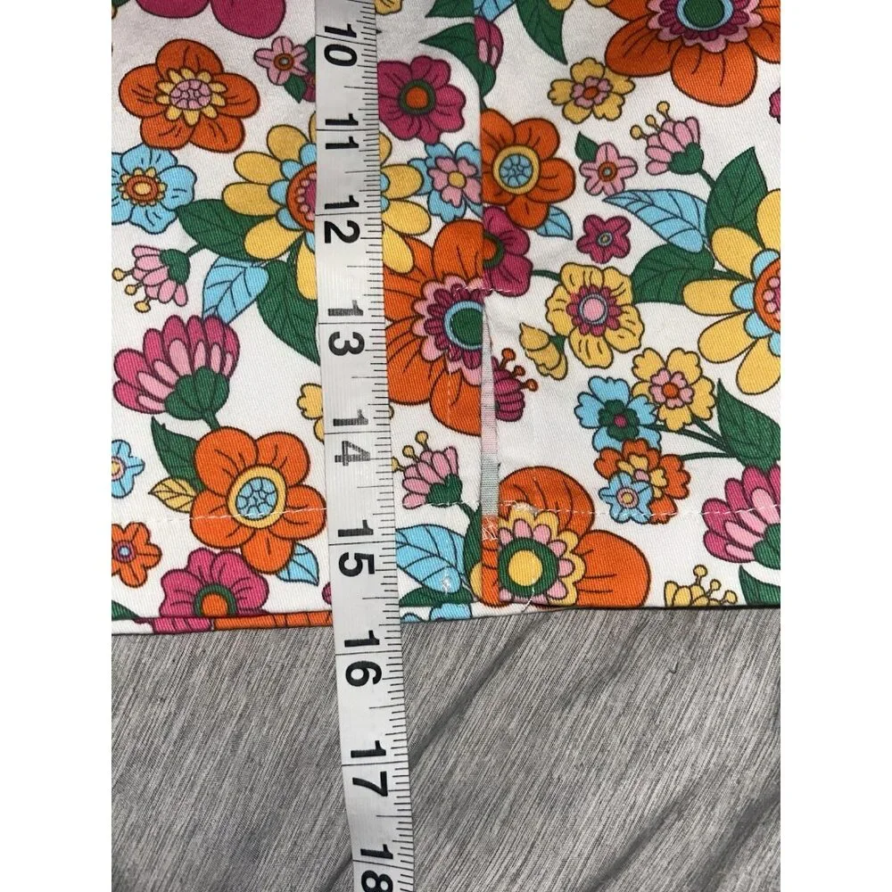 Love on a Hanger Multicolored Floral Print Preppy Hipster Mini Skirt Size Jr 3